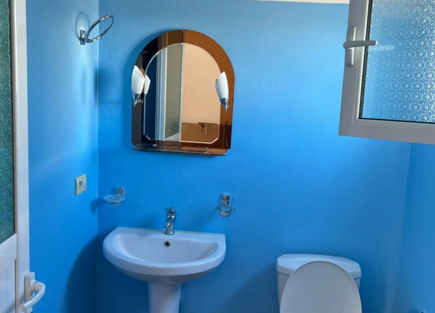 Villa Isufi Ksamil 0*,