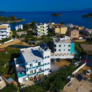 Vila Enxhi Konukevi
